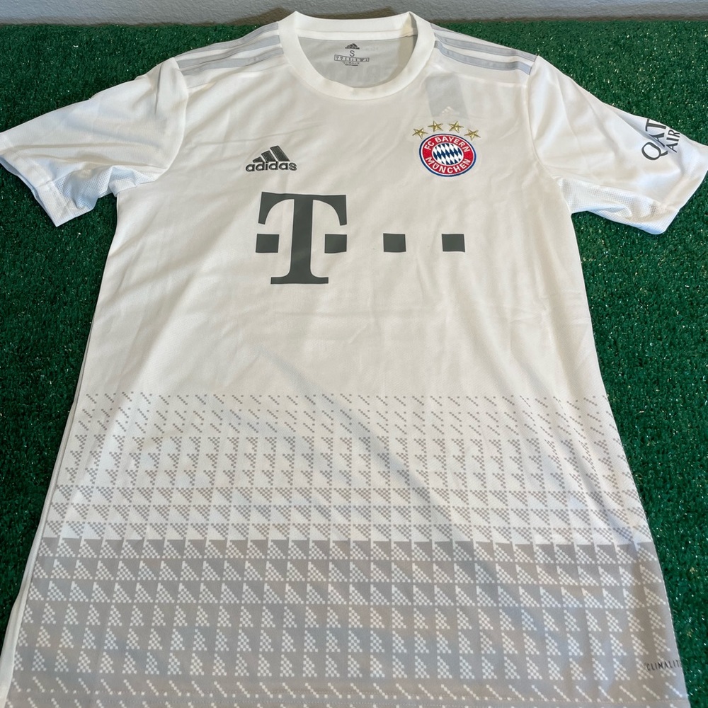 New Adidas Bayern Munich Soccer Jersey Authentic